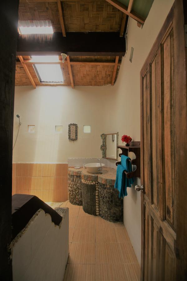 Jungle Tribe Guesthouseブラスタギ エクステリア 写真