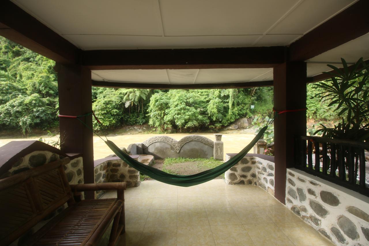 Jungle Tribe Guesthouseブラスタギ エクステリア 写真